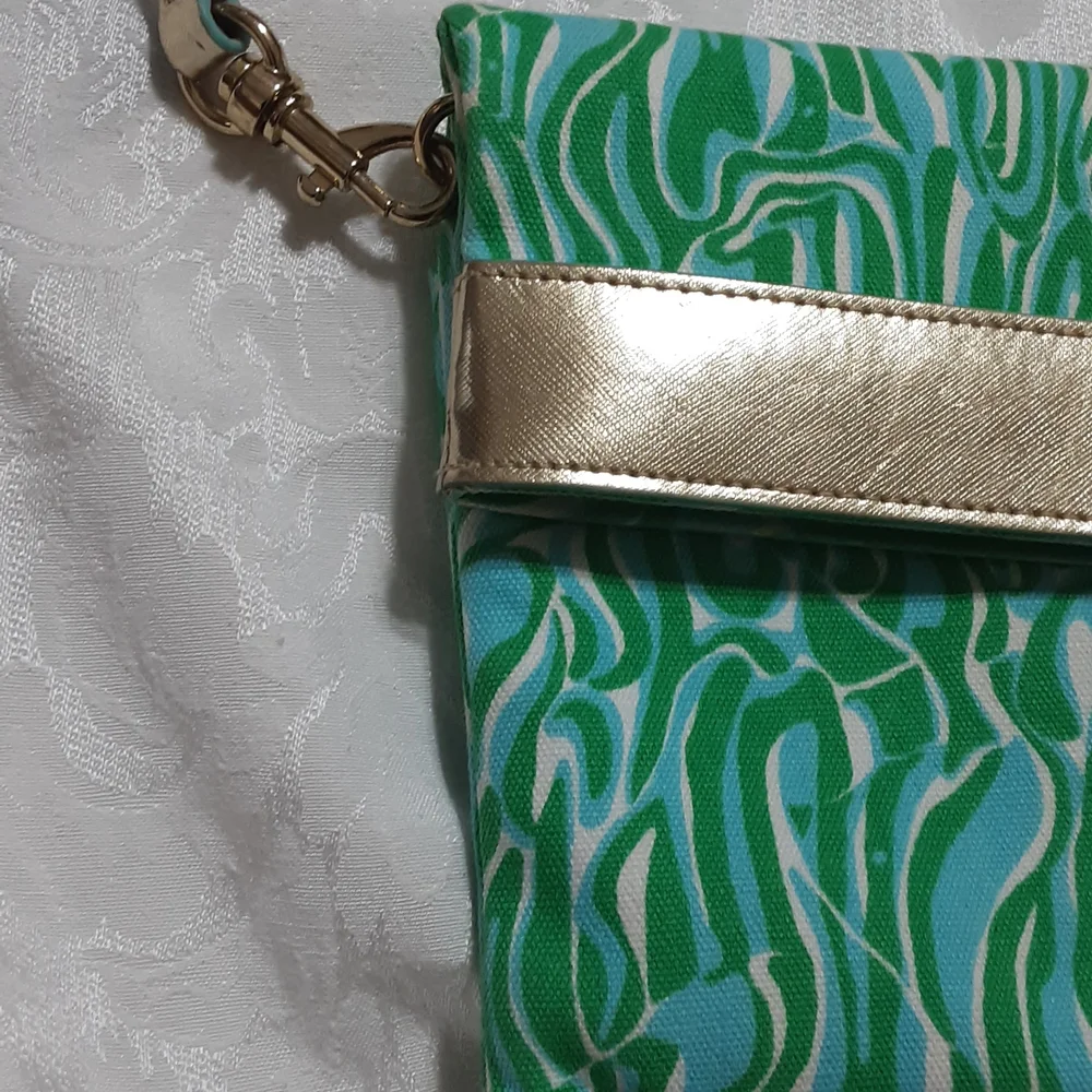 Lilly Pulitzer Finders Keepers 